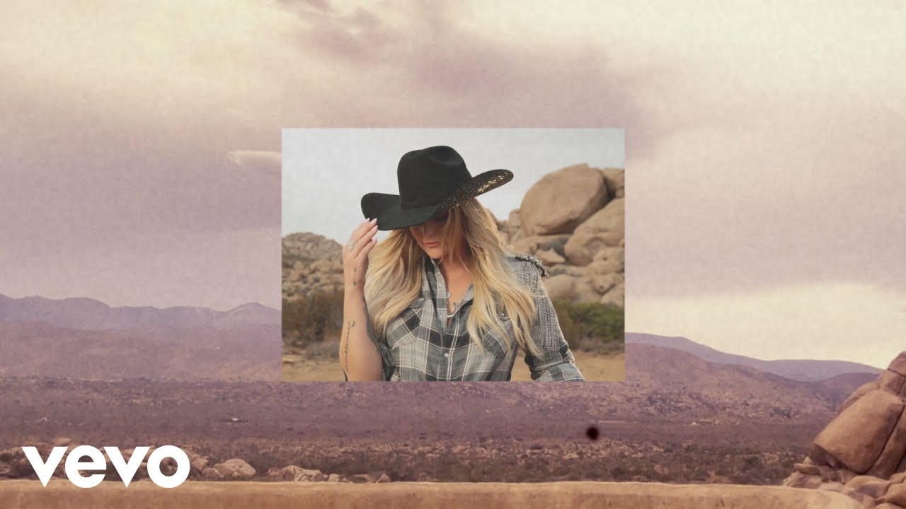 Miranda Lambert & The B-52's - Music City Queen 🎶