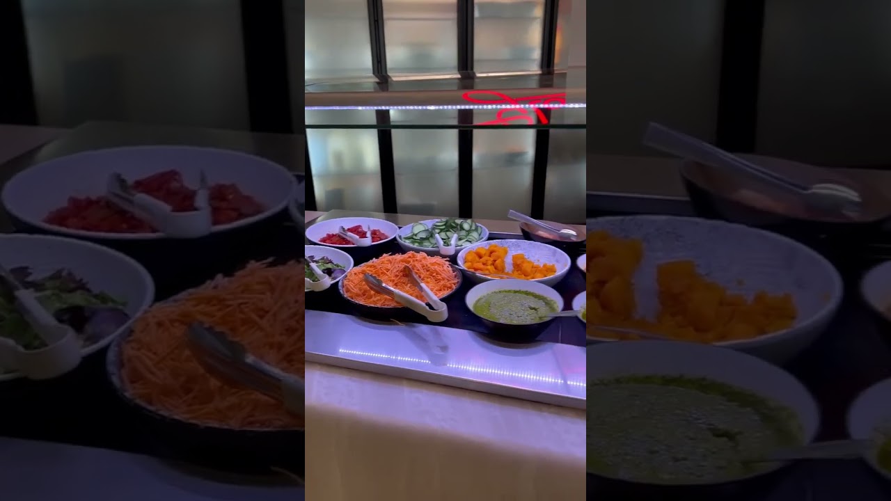 Virgin Australia Lounge Melbourne ✈️ Bright & Airy