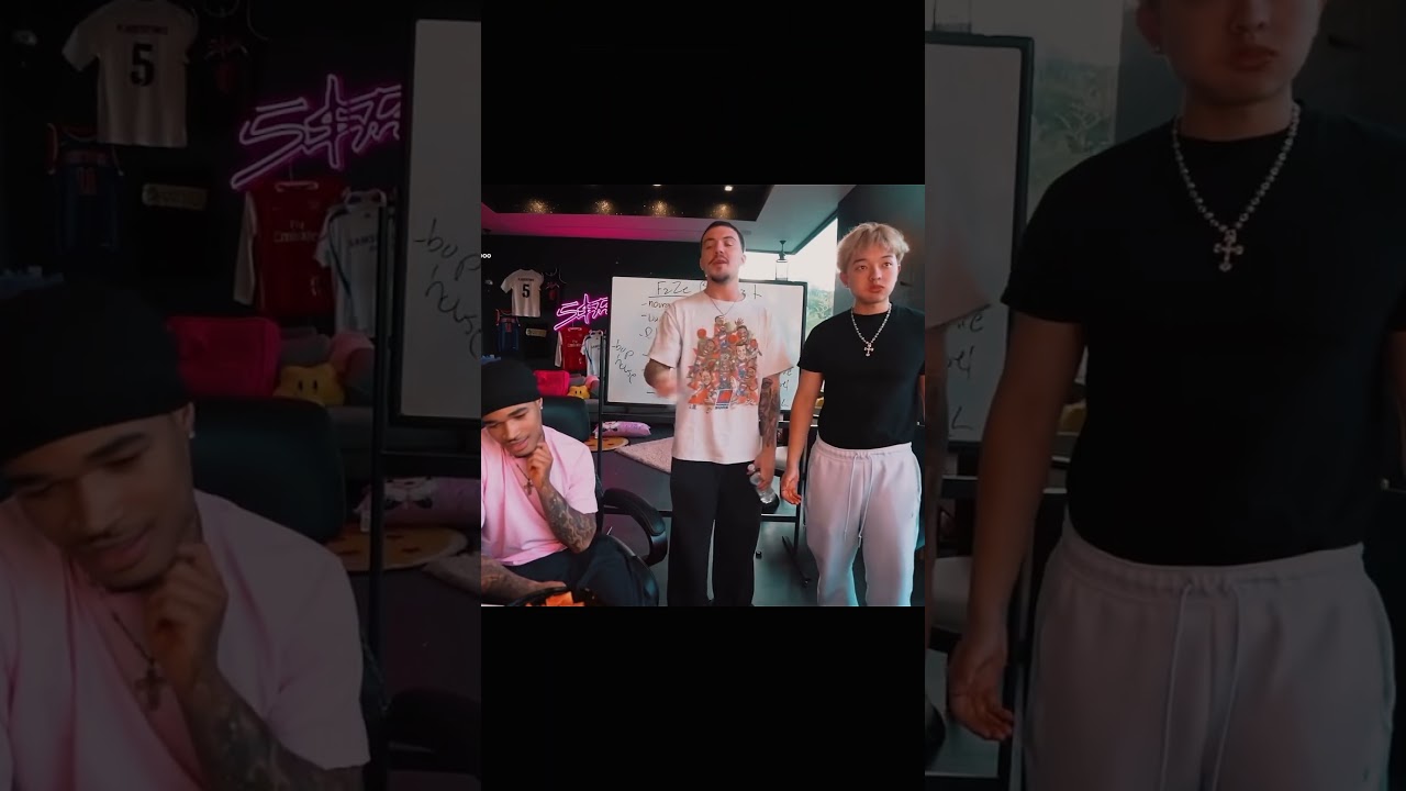 Jason Steals Max’s Food 😭