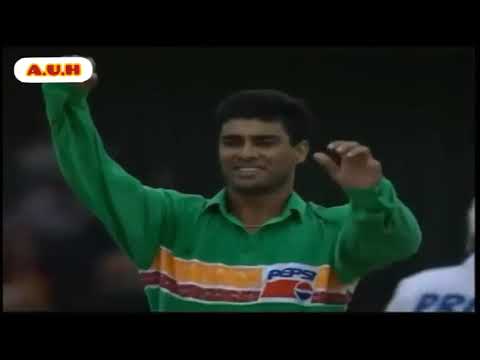 Waqar Younis's ODI Hat-trick vs New Zealand (1994)