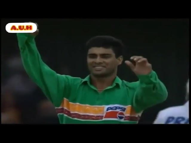 Waqar Younis's ODI Hat-trick vs New Zealand (1994)