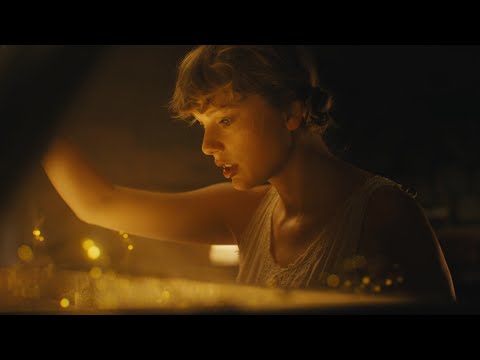 Taylor Swift - cardigan (Music Video from folklore)