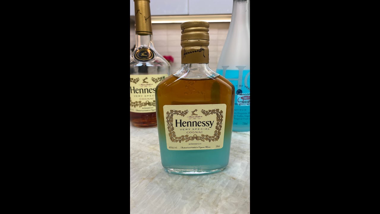 Hulk in a Bottle Cocktail 🍸