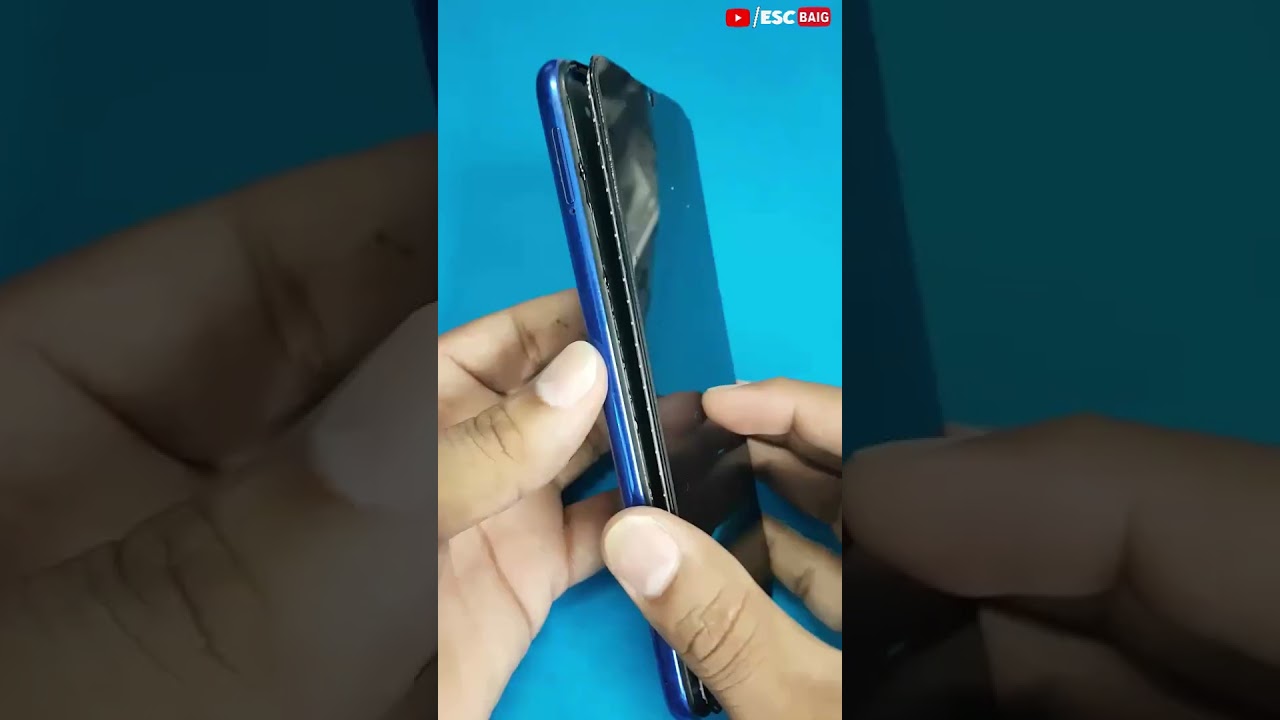 Fix Your Smartphone Screen: Easy Frame Reattachment 🔧 #Shorts