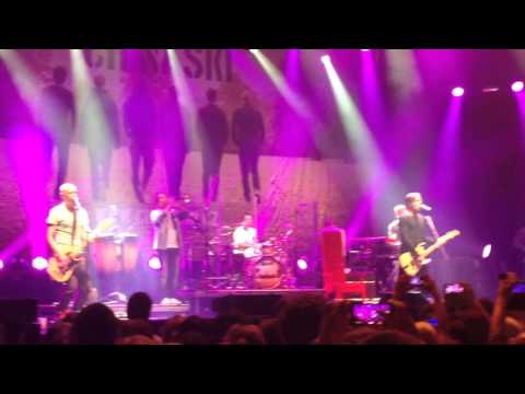 Chinaski - Každý ráno (Praha, 1/12/2015, Rockfield Tour)