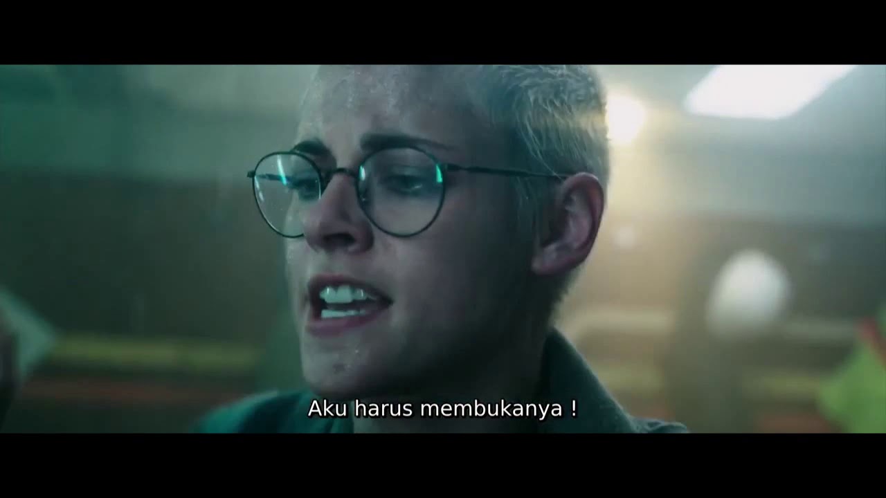 Underwater (2020) - Best Opening Scene Featuring Kristen Stewart