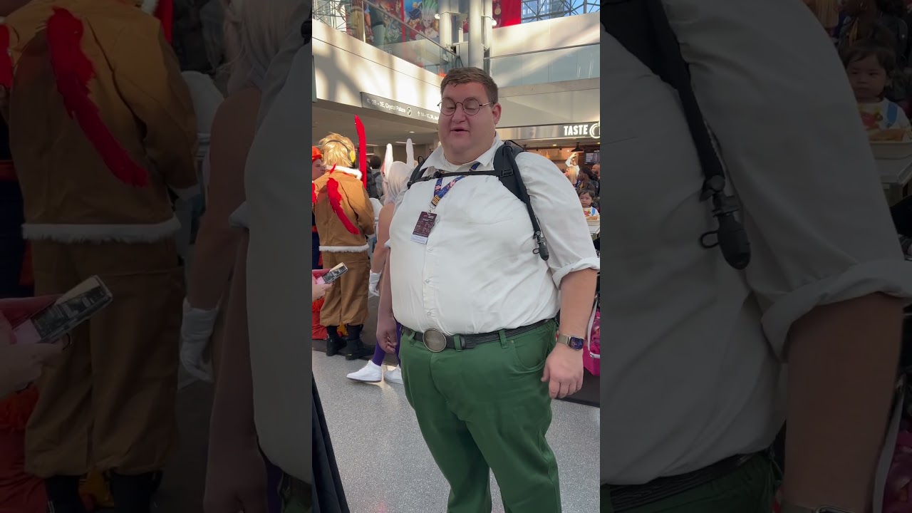 New York Comic Con 2023: Hilarious Peter Griffin Cosplay 🤣