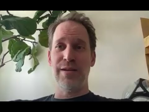 David Korins on Turning Theater into a Disco 🎭