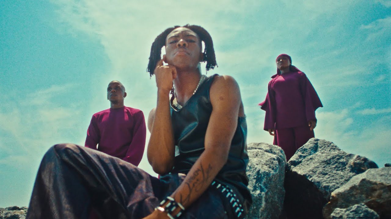 FOLA - Who Does That? ft. Bella Shmurda 🎶