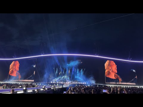 Adele in Munich “Chasing Pavements” LIVE München Messe 03/08/24