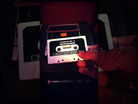 MIND OVER POWER😆 #commodore16 #c16 #vintagecomputing #cassette #skillgaming #80s #retrogames #retro