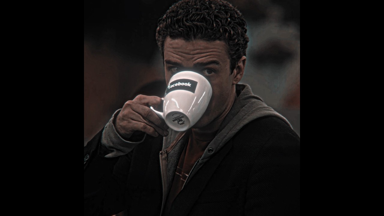 Social Network: Zuckerberg & Facebook's Rise 🚀