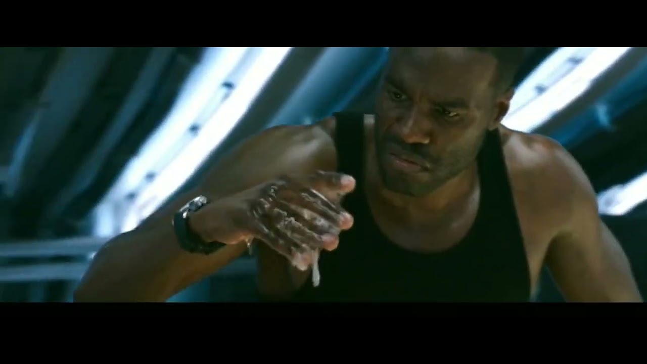 Epic Black Manta Suit Reveal in Aquaman Scene π¦