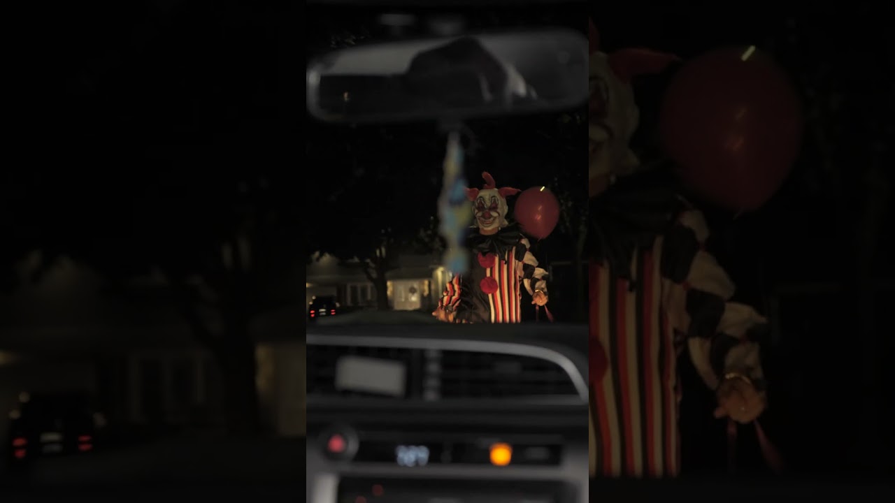 Escape CLOWN TOWN Quickly! 🚗