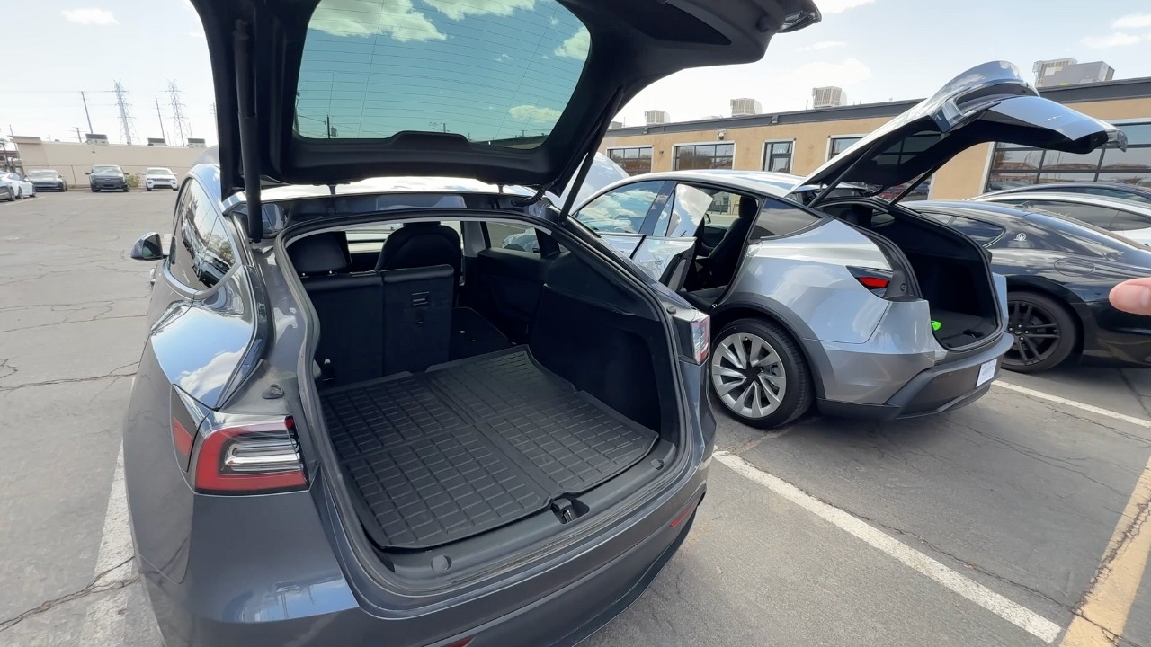 2024 Tesla Model Y 2024 vs 2025: Changes & Sound Test