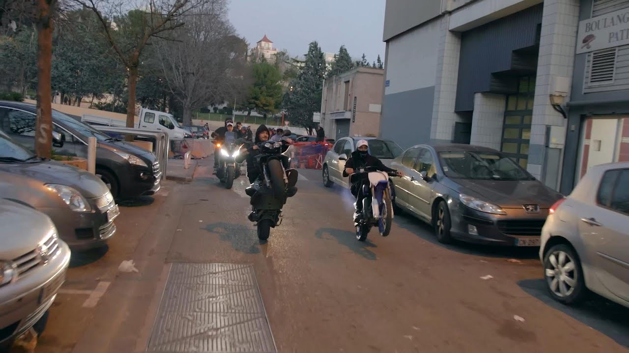 Jul - À l'abri ft Rohff, SCH, Niska & Ziak 🎶