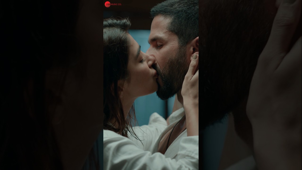 🎶 Bas Tera Pyaar Hai Out Now! Featuring Shahid Kapoor & Pooja Hegde