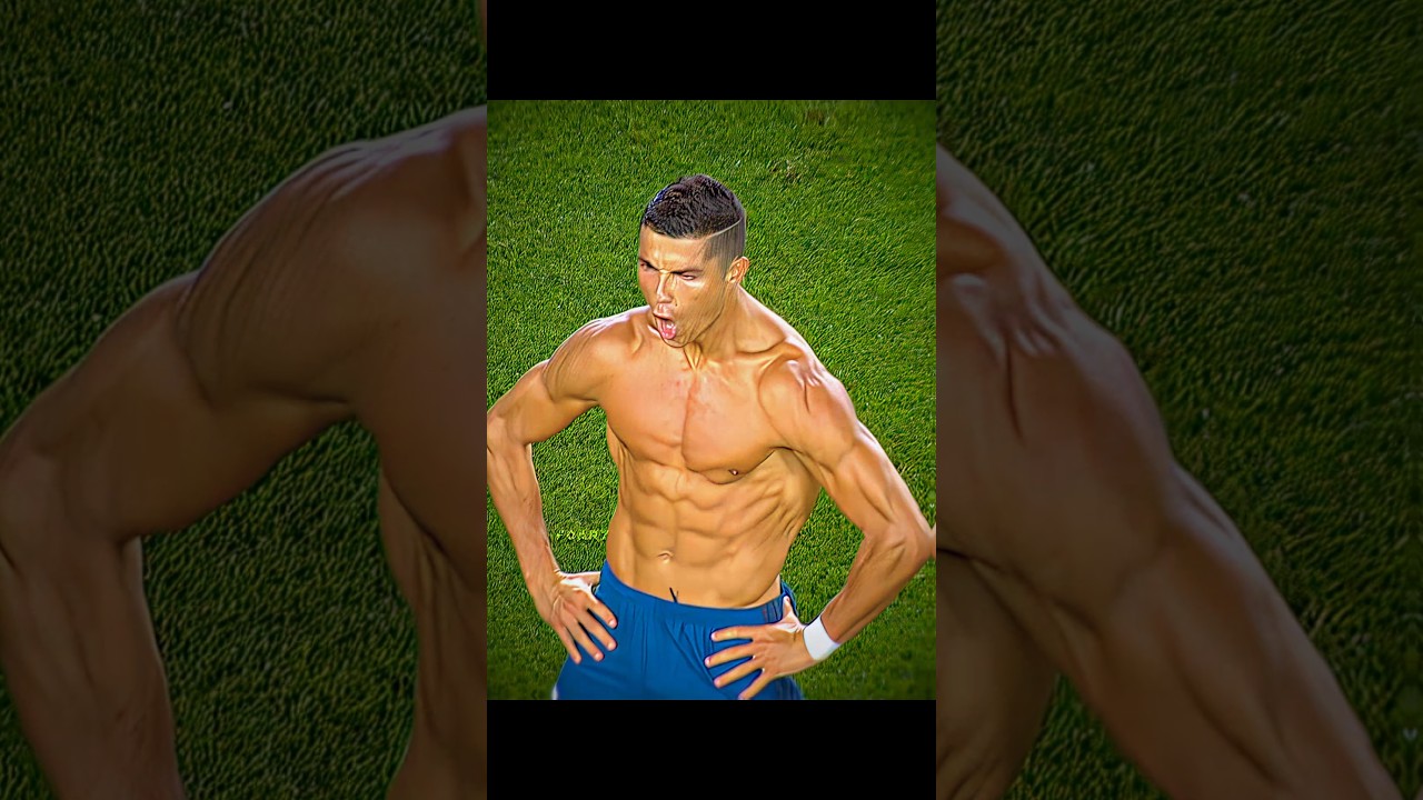 Messi's Surprised Reaction to Ronaldo's Stunning Goal ⚽️