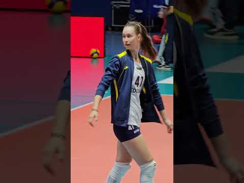 Liza Safronova'nın Yüz İfadeleri 🙂 - Fenerbahçe Medicana #lizasafronova #fenerbahçemedicana #fbtv