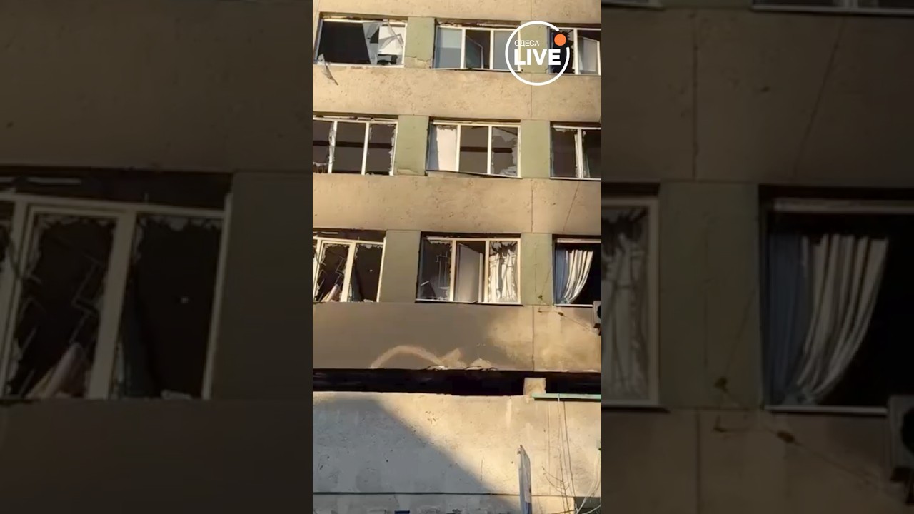 Пекельний обстріл в Одесі: лікарня та будинки зруйновані