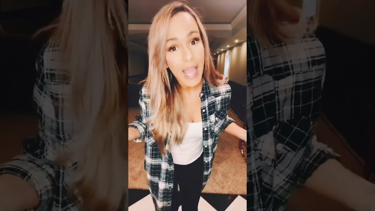 Master the 80s Vibe with Epic Lip Sync Performances 🎤