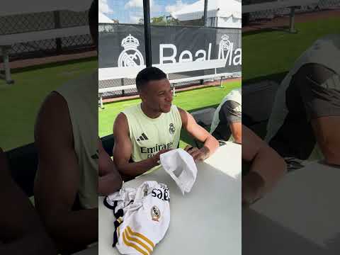 MBAPPE and Madridistas Collaboration | FIFA World Cup Highlights