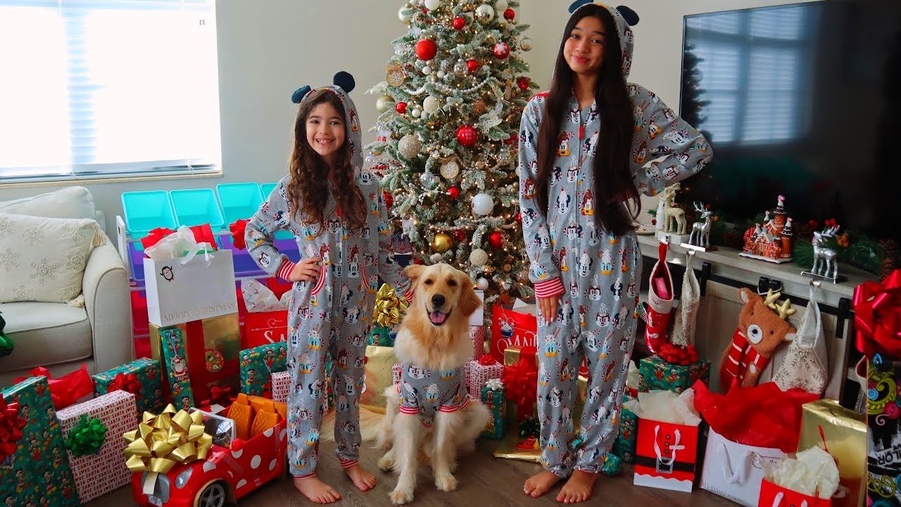 Christmas Morning Presents 2021 π