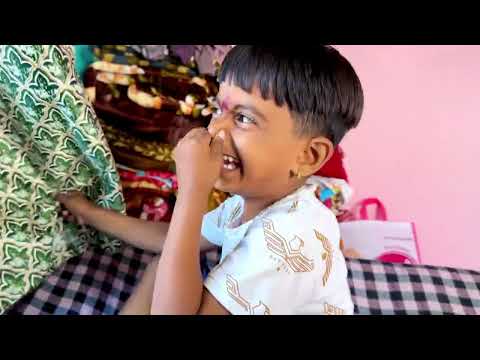 वेडी बाईने भाऊबीज साजरी करण्यासाठी घरात घुसली! 😲