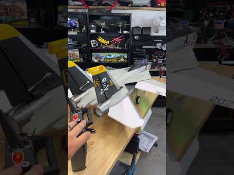 Freewing F-14 64mm Wing Sweep On A Slider. #rcpilot #f14tomcat #jollyrogers #motionrc