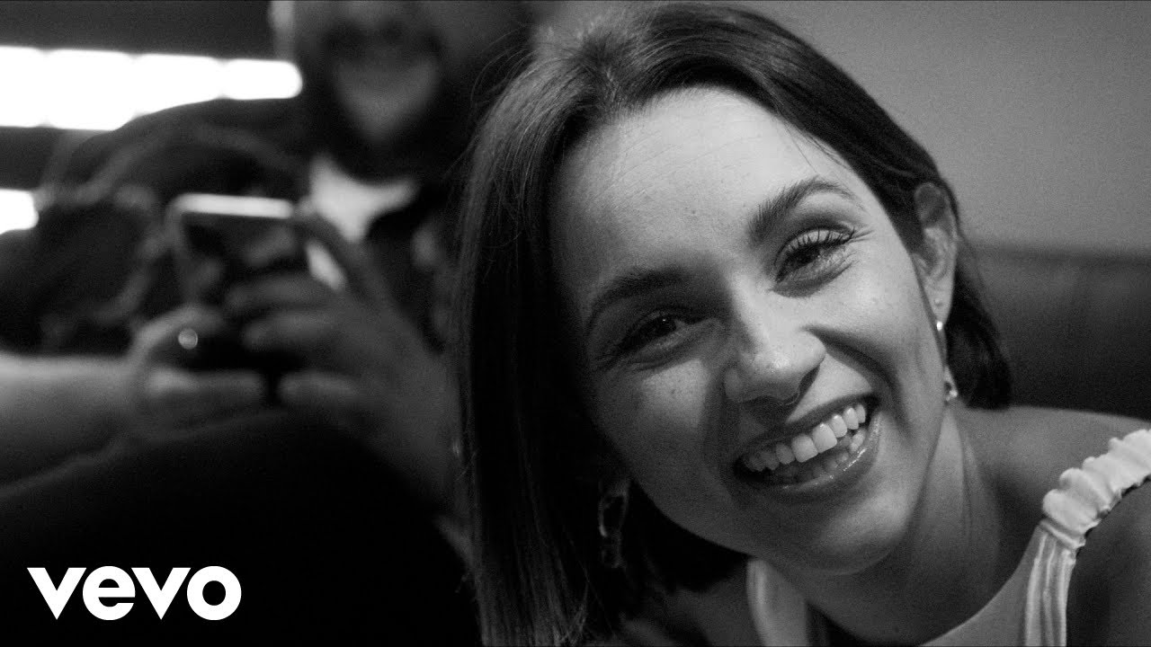 Matisse & Carín León - Como Lo Hice Yo (Video Oficial)