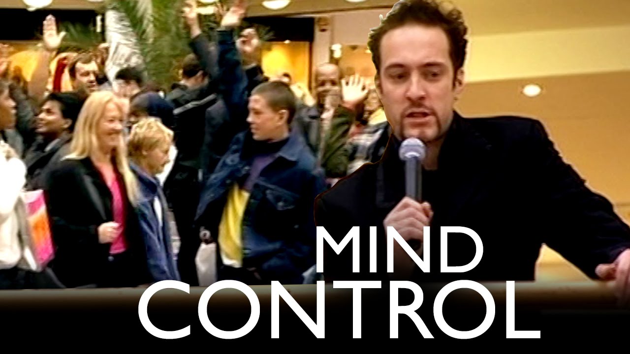 Derren Brown Uses Subliminal Suggestion in Mall 🧠