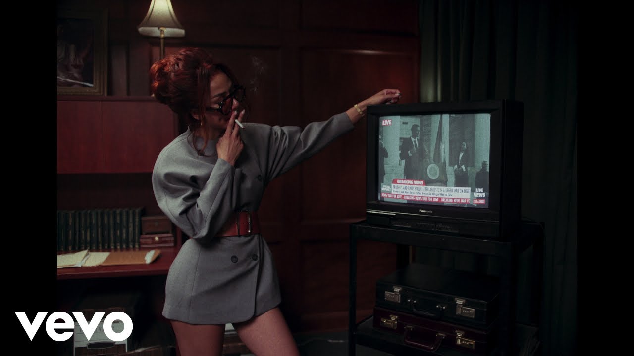 Mariah the Scientist & Kali Uchis Drop New Music Video for 'Is It a Crime' 🎶