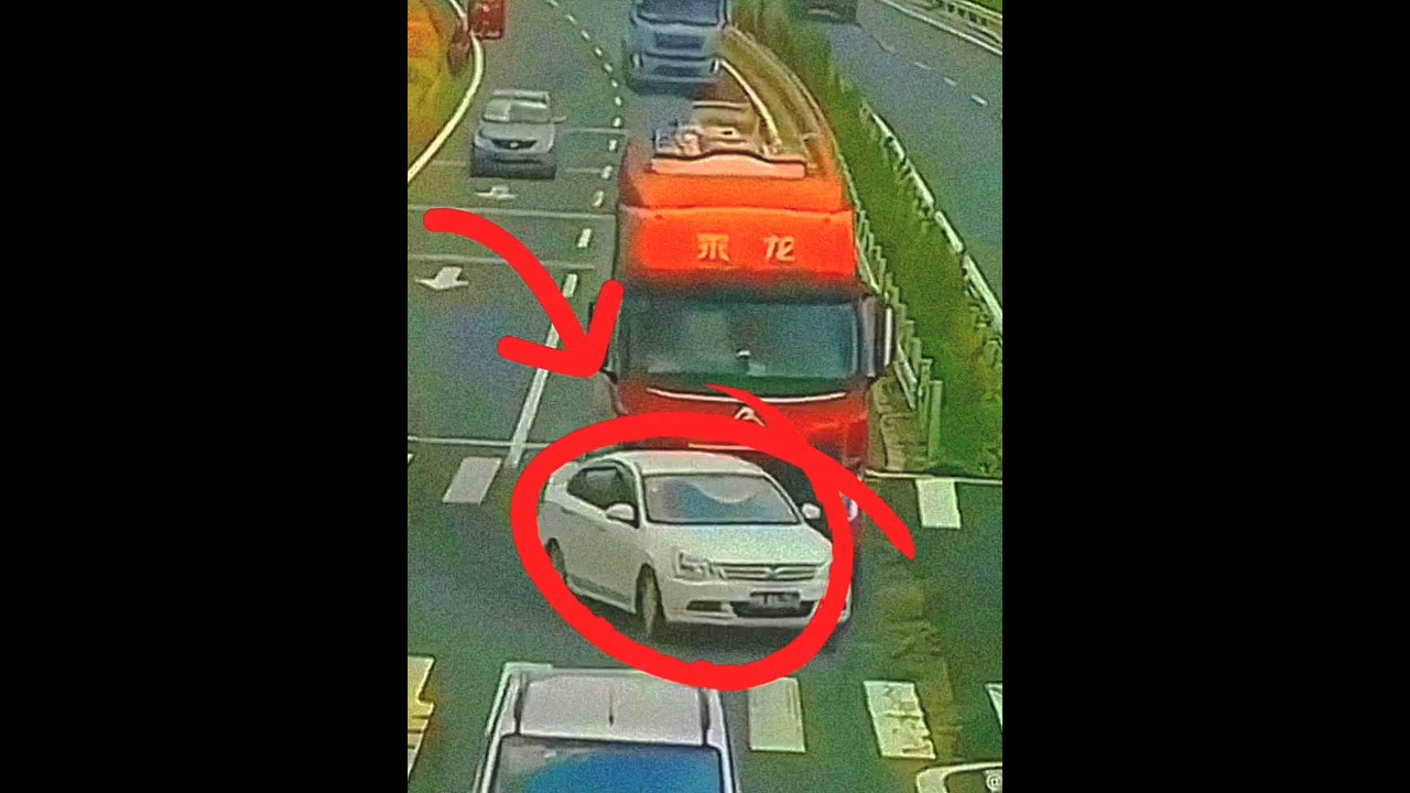 Best Cars Watch: Hilarious Overtake Fails 🚗