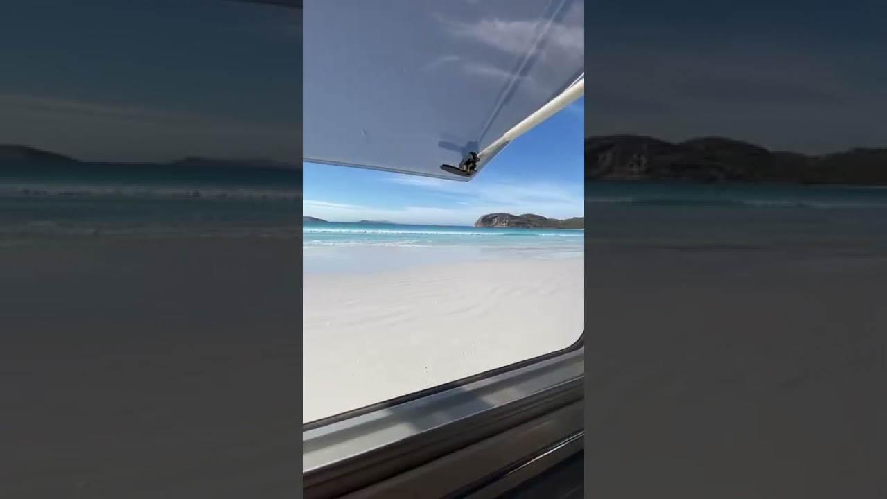 Discover the Stunning Beauty of an Australian Beach 🏖️