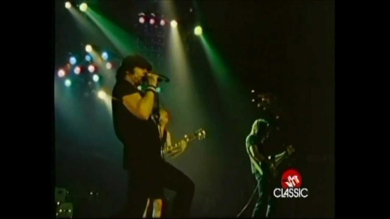 AC/DC- For Those About To Rock [Live in Landover, MD, Dec. 1981] (Pro Shot)
