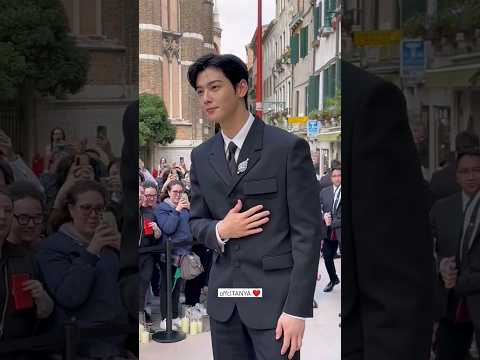 Cha Eunwoo at the Chaumet event in Venice, Italy ❤️ #chaeunwoo #eunwoo #leedongmin #차은우 #이동민