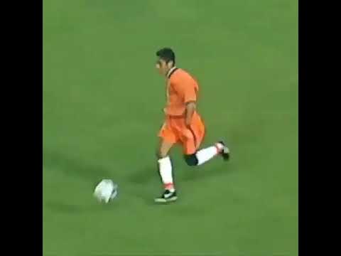 Jorge Campos: The Versatile 5'7" Football Icon ⚽