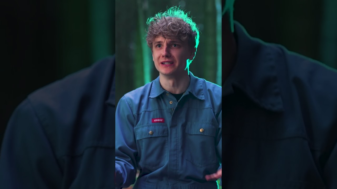 Se #RobinSamse og #MrSpyplant spille #Minecraft i virkeligheden ⛏️ | #DRUltra #AltErTilladt #DRTV