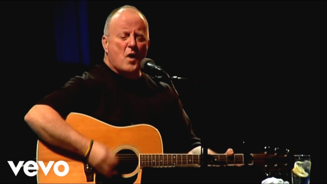 Christy Moore - Powerful Live Performance of 'Ordinary Man' 🎶 (2006 Dublin Concert)