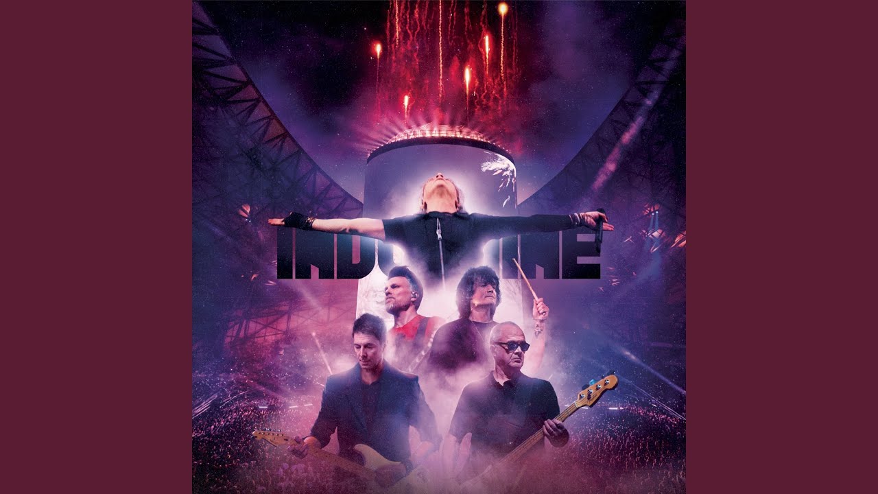 Indochine's 'College Boy' Live Performance from Central Tour 2022 🎶