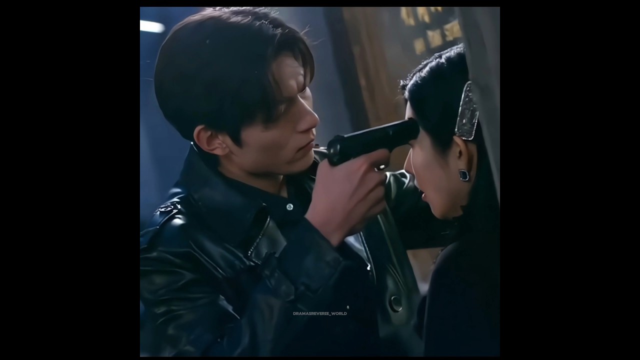 He's incredibly smooth ๐ณ. || Be your knight. #cdrama #crush #shorts