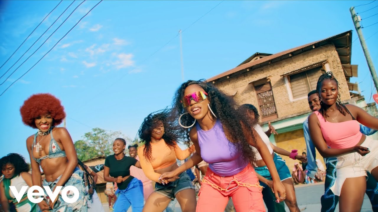Vinka & Phina - Bailando Remix Official Video 🎶