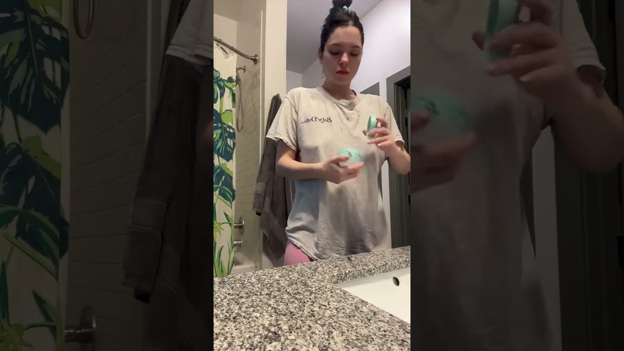 Join the Stunning Live Broadcast with LOVELYGIRL π in 2025! #Periscope #LiveStream