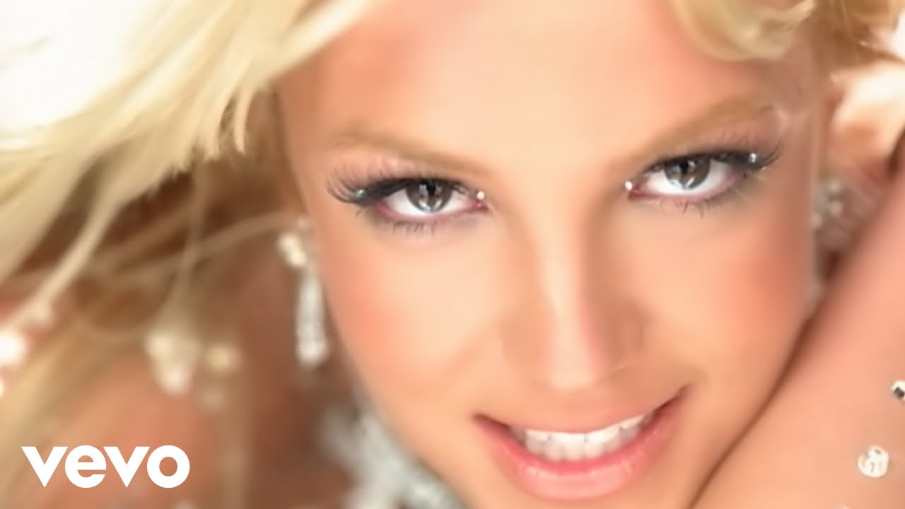 Britney Spears - Toxic (Official HD Video) 🎵