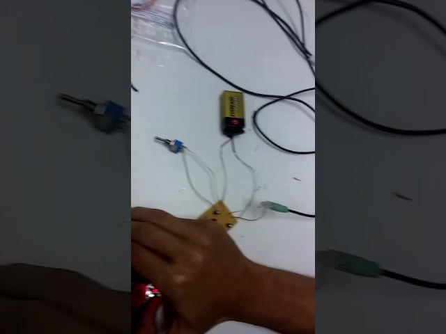 Sistema de Comunicação Óptica – Projeto de Eletrônica na UFLA 📡