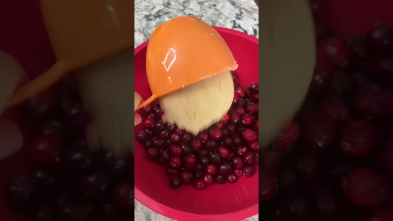 Delicious Cranberry Pie Recipe 🍒