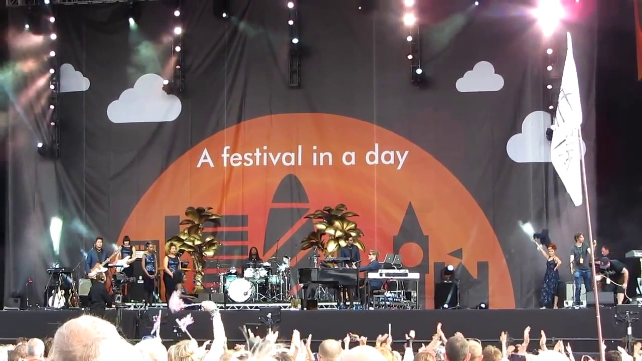 Paloma Faith Performs 'When You're Gone' at Hyde Park 2012 🎤