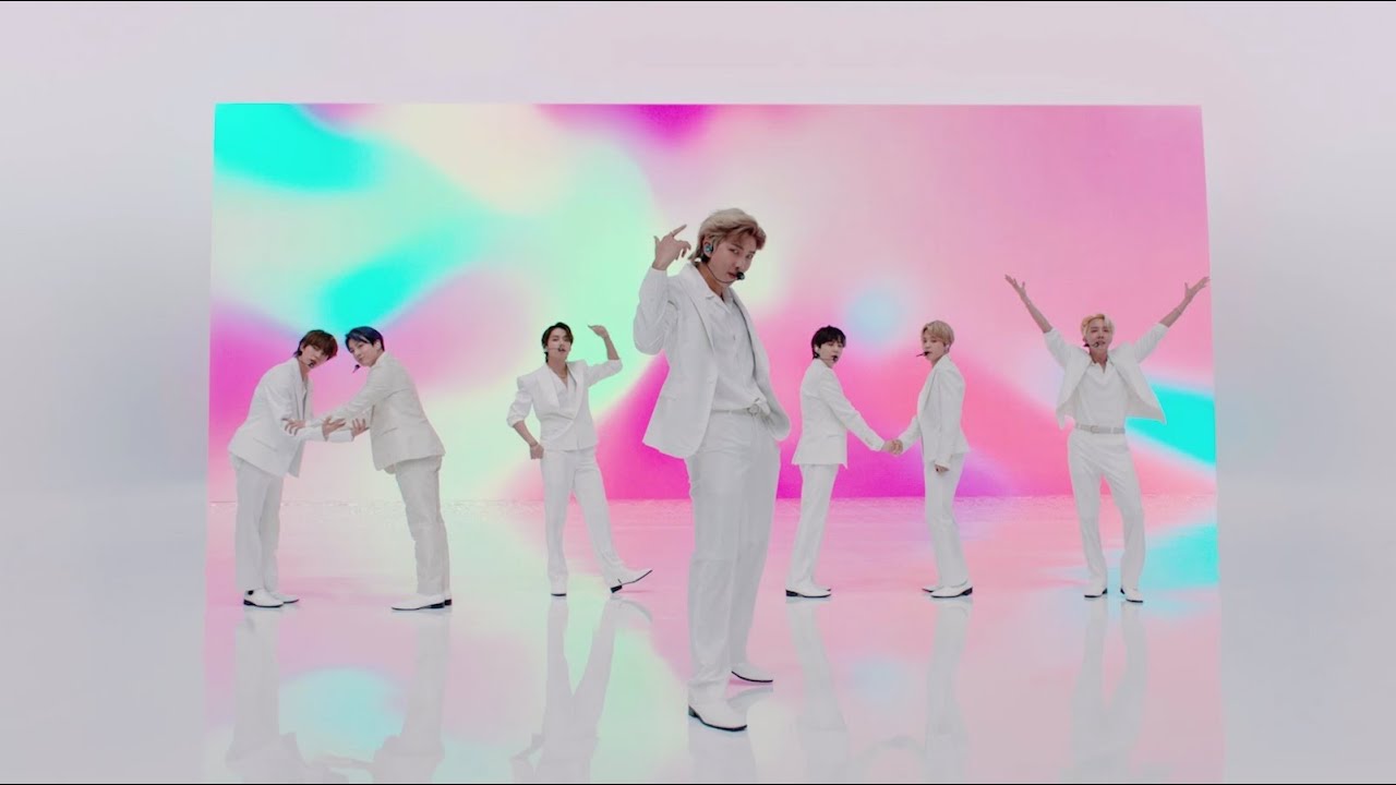 BTS 'Butter' Performs on Good Morning America 🎤