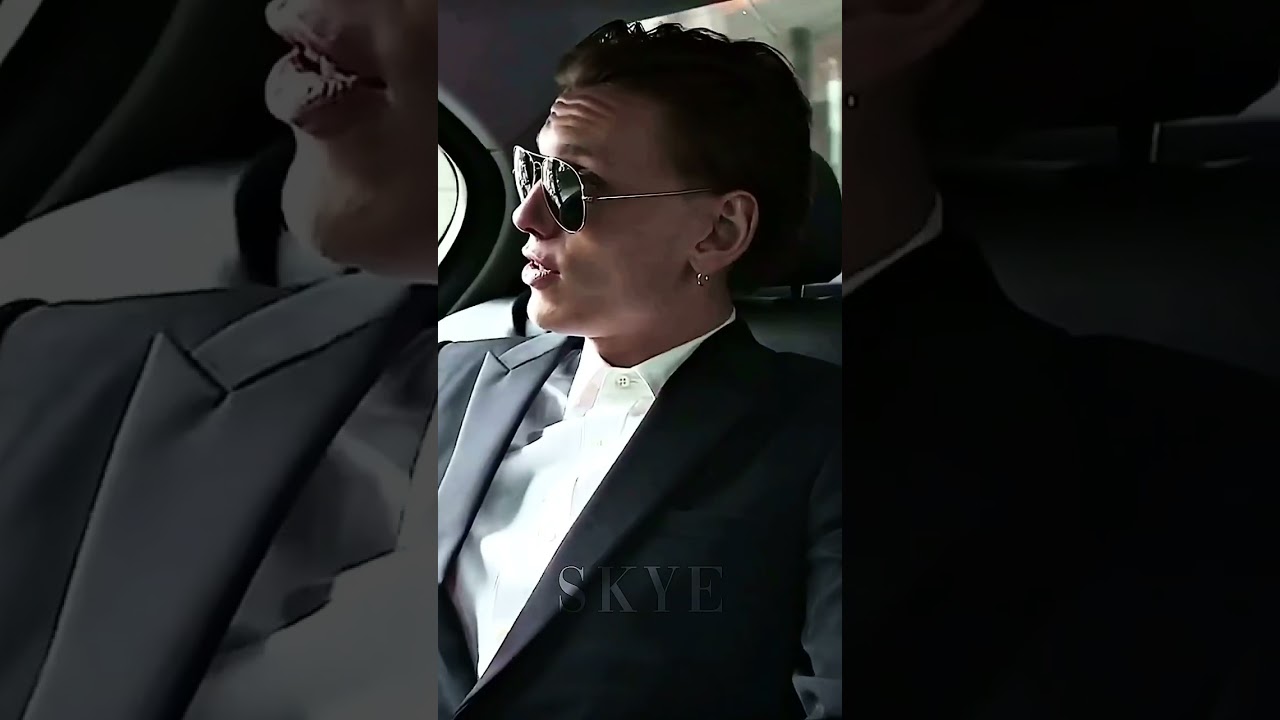 Jamie Campbell Bower's Stranger Things Role 🤭