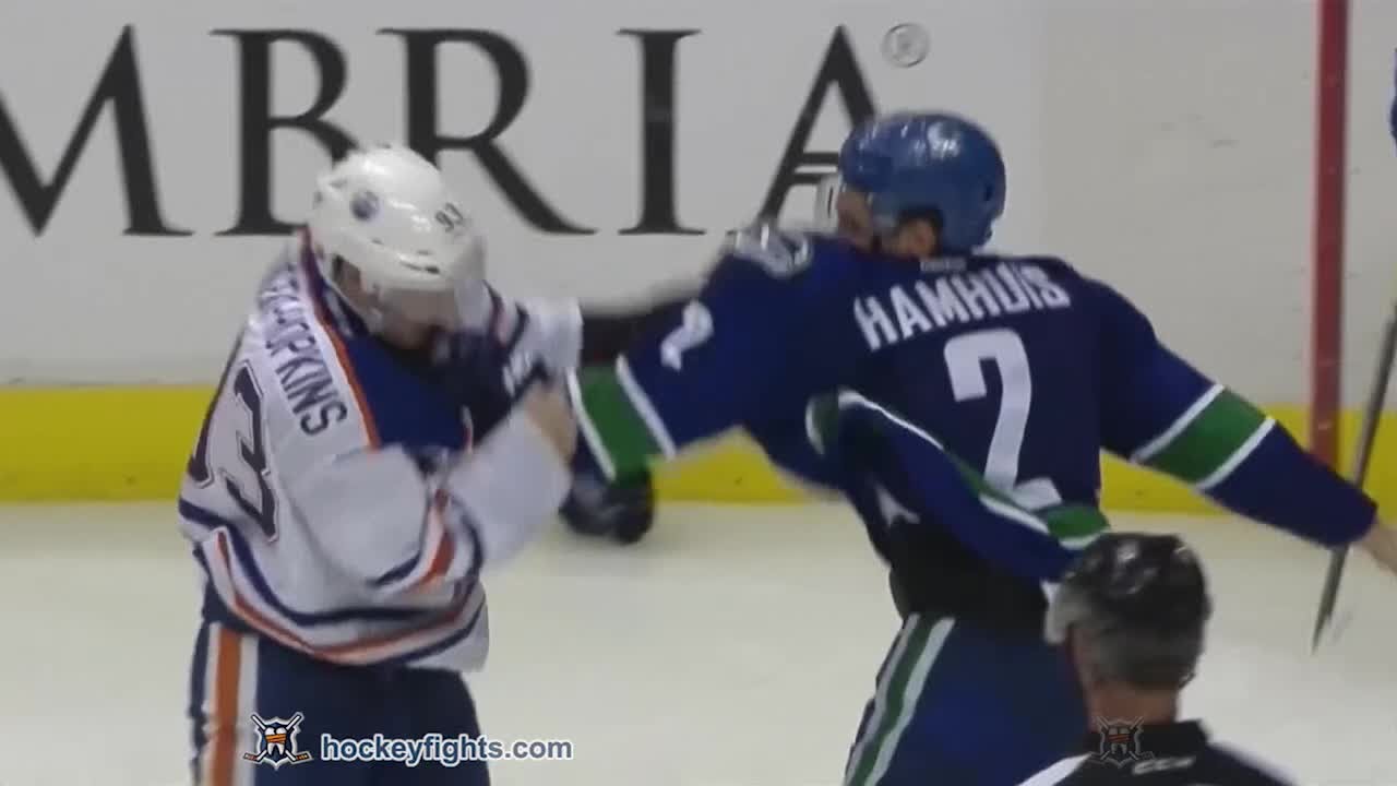 Nugent-Hopkins vs Hamhuis - Oct 11, 2014 🏒